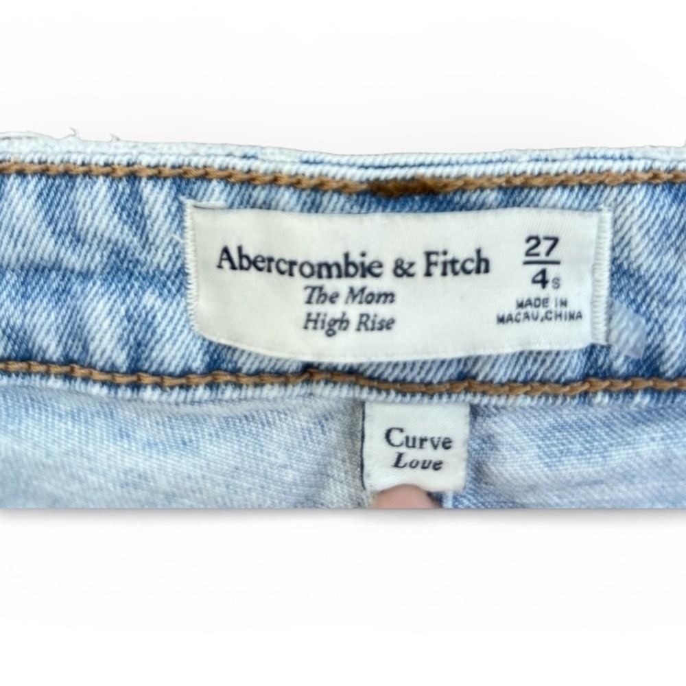 Abercrombie & Fitch Curve Love The Mom High Rise Light Wash Jean 27/4S - Picture 2 of 4
